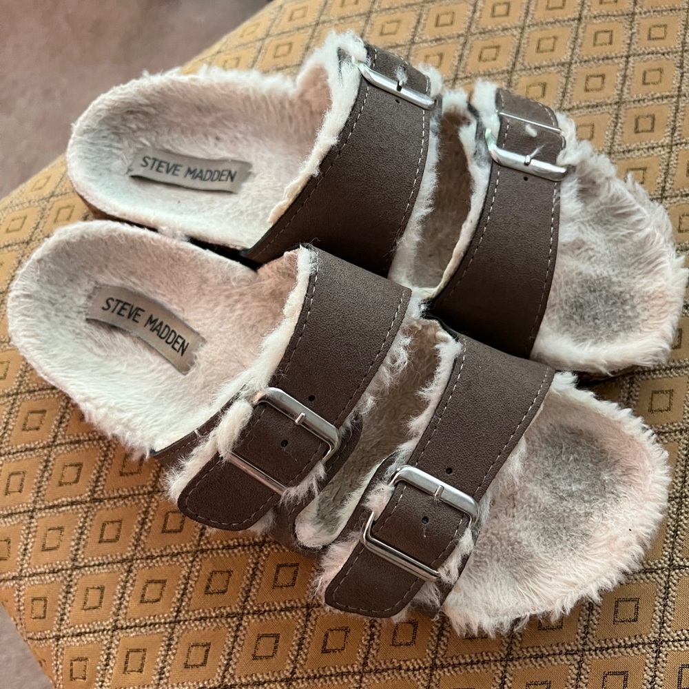Steve Madden Faux Fur Slides Size 8 - Picture 3 of 6